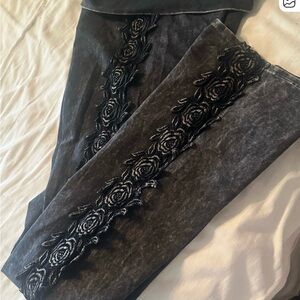 Elegant Black Cropped Pants with Lace Detail